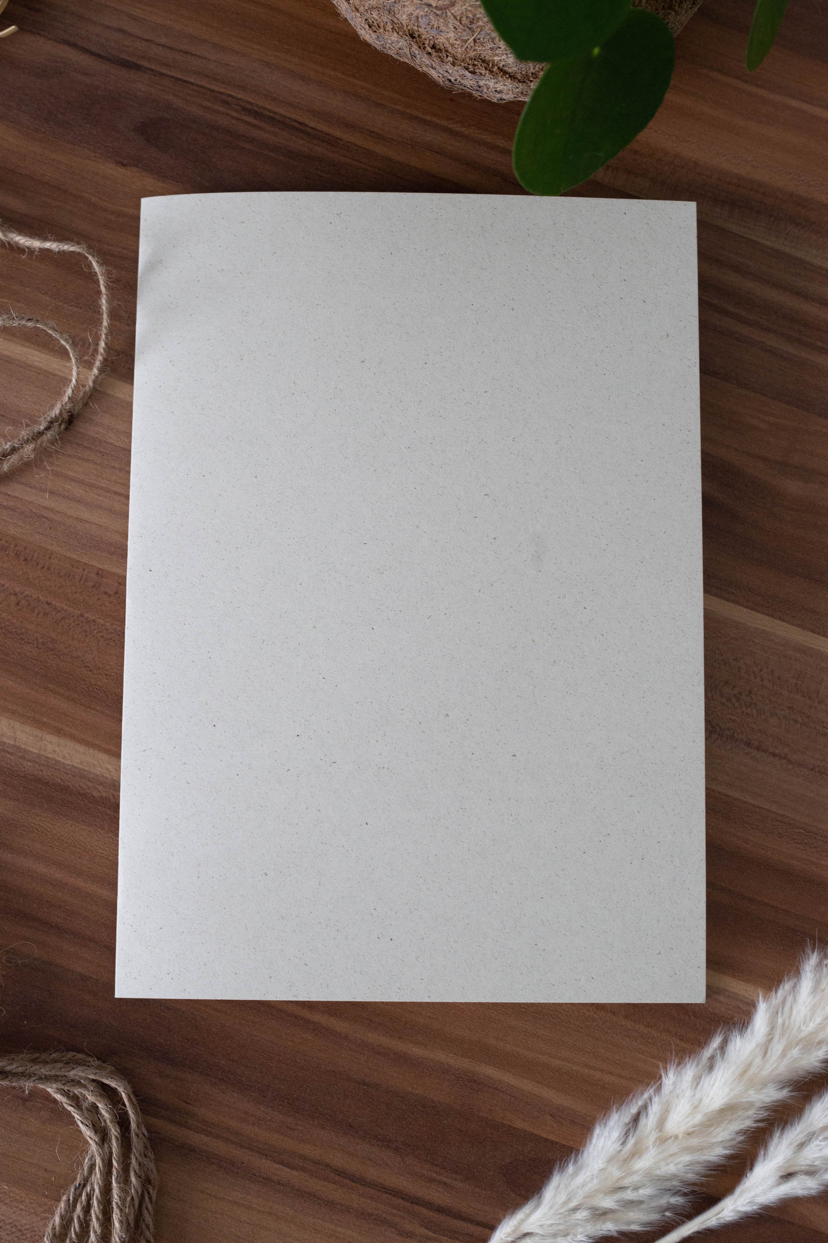 M:\Faktura-Onlineshop\FOTOS SHOP SEDULUS\Hefte für Shop\Heft aus Graspapier\Graspapier 1 höhere Auflösung.jpg